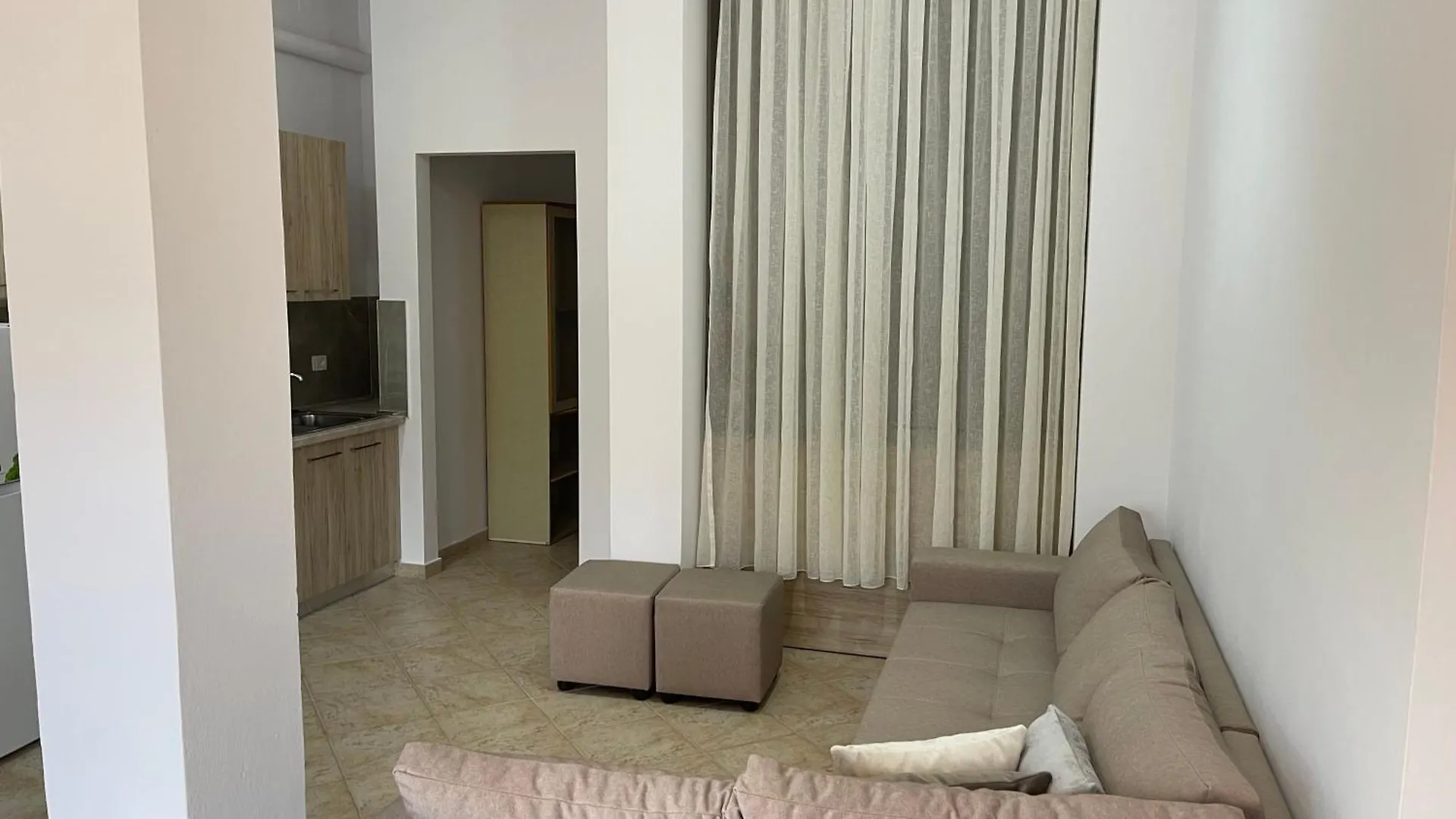City Center & Near Lungomare Guest House Vlorë Διαμέρισμα